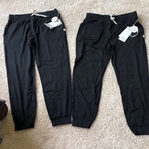 Vuori joggers - brand new with tags!